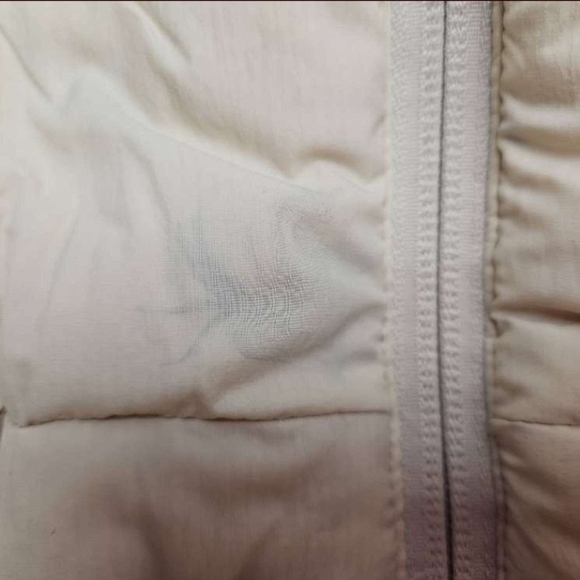 Columbia Medium Women's Cream Puffer Vest Down Filled NWT - Picture 3 of 16